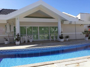 Duplex beira-mar com piscina